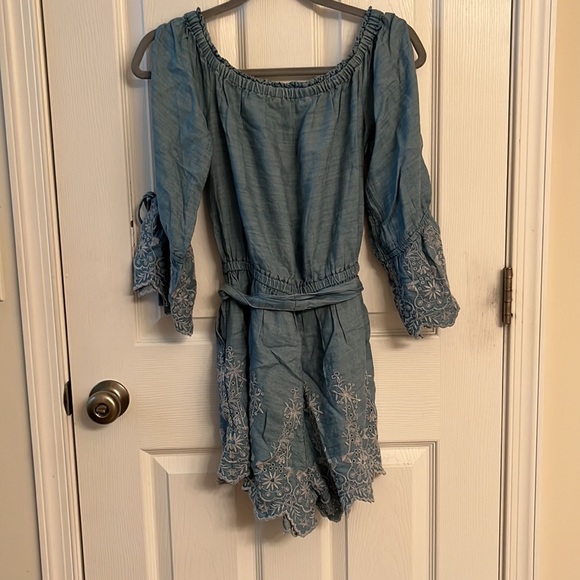 American Eagle Blue White Denim Romper Embroidered Cold Shoulder Poly XS - Picture 3 of 13